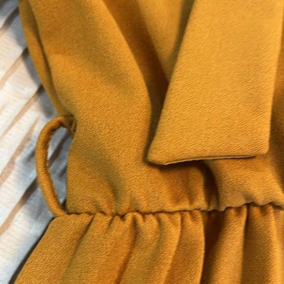 🟢 BUNDLE 2 ITEMS for 20$ - Girls DRESS in excellent condition - Picture 7 of 14